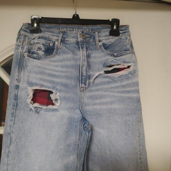 American Eagle Highest Rise 90's Boyfriend Distressed  With Red Plaid 6 Short - Picture 2 of 5